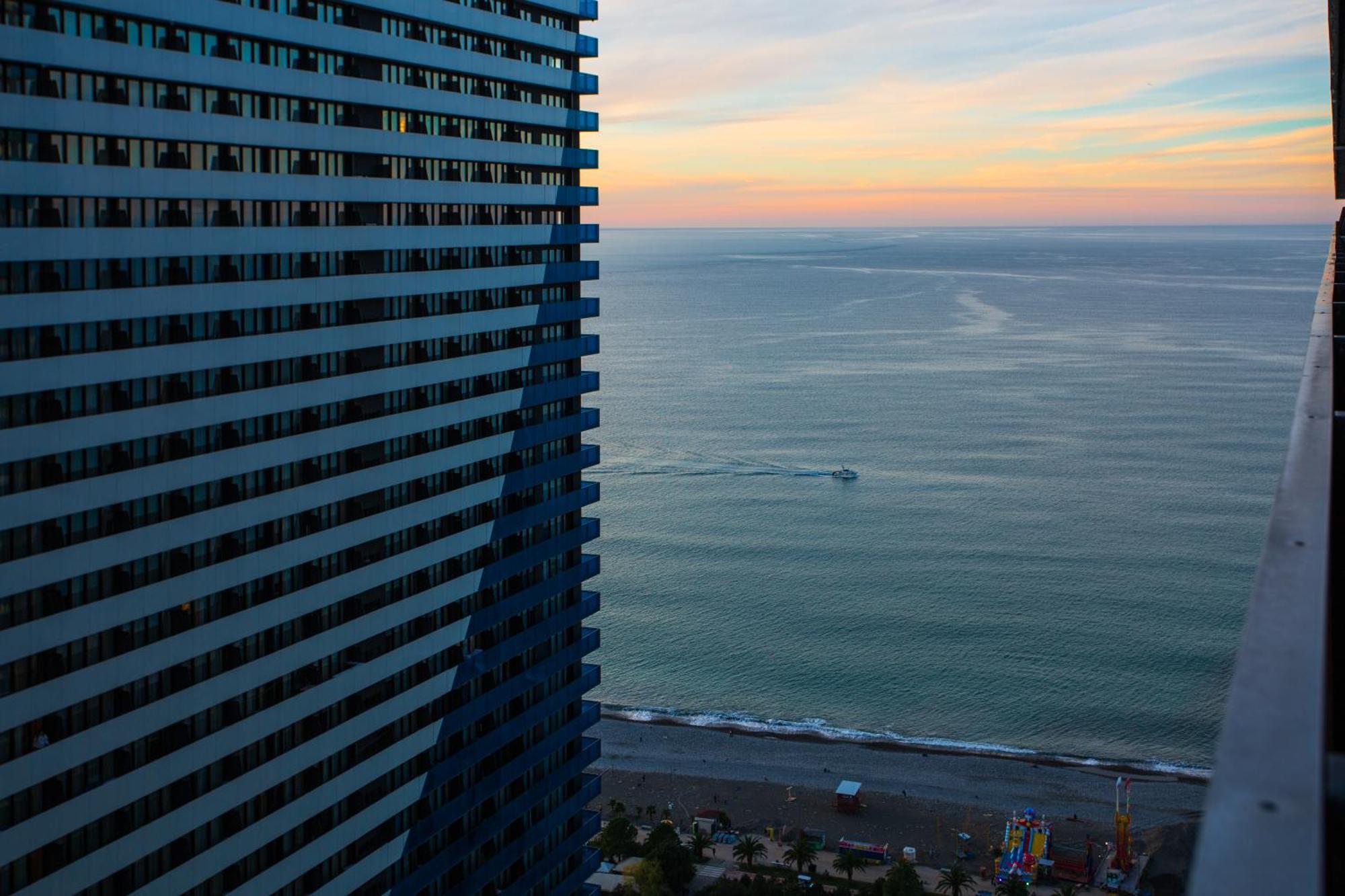 Orbi City Sea View Batumi Zewnętrze zdjęcie