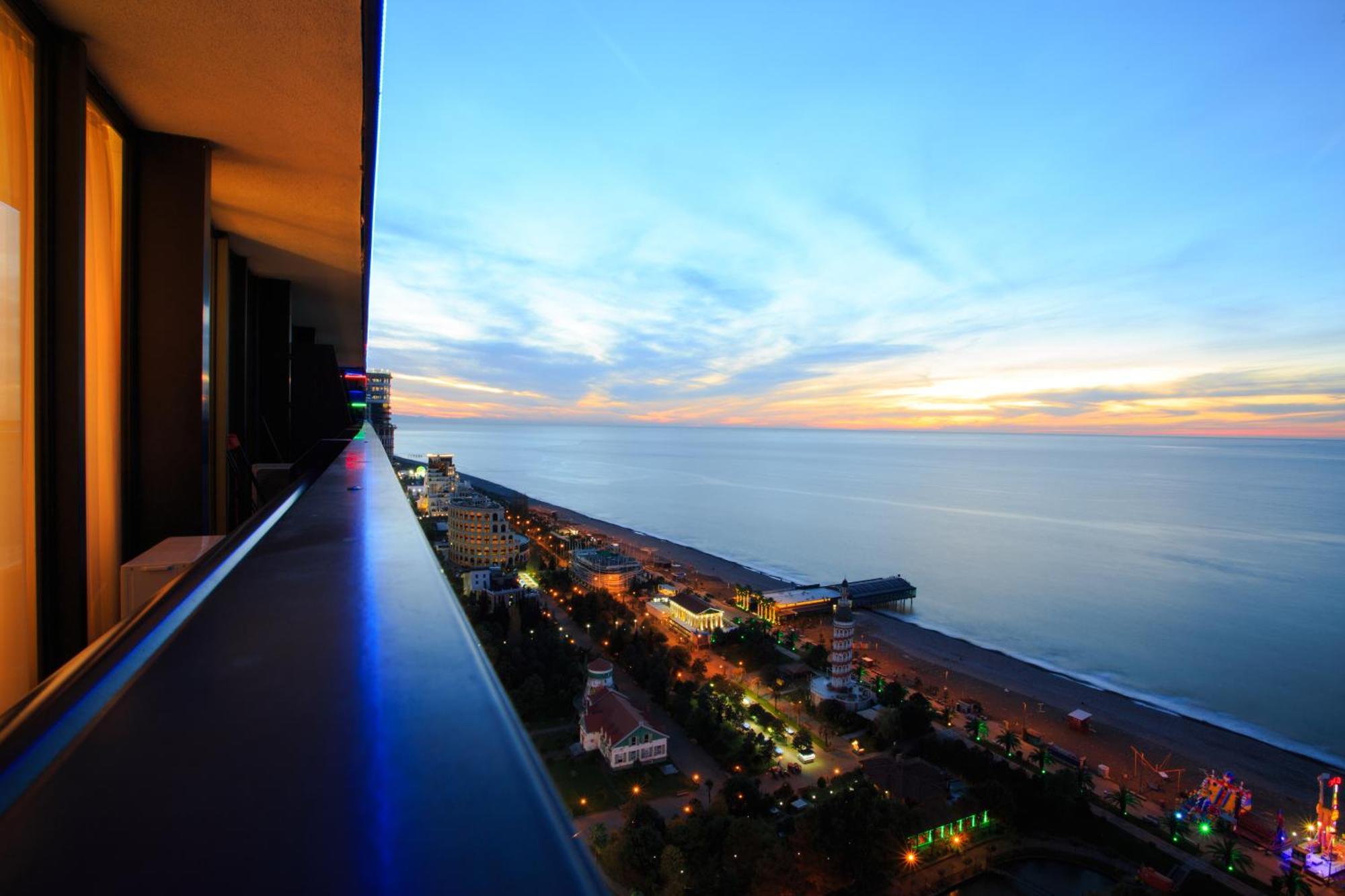 Orbi City Sea View Batumi Zewnętrze zdjęcie